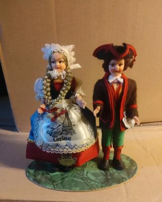 Coppia bambole souvenir 