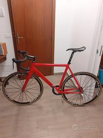 Scatto fisso Novantadue Kriterium taglia 56