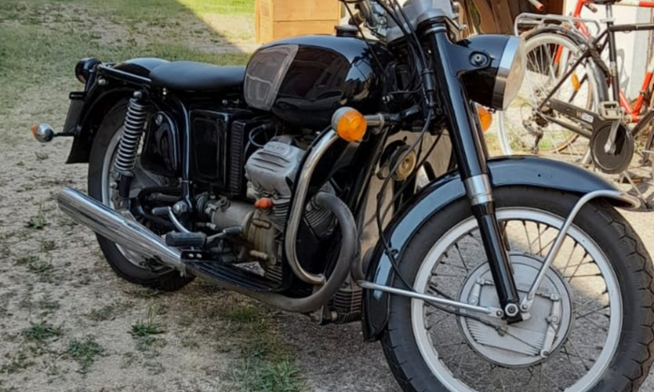Moto Guzzi d'epoca v7