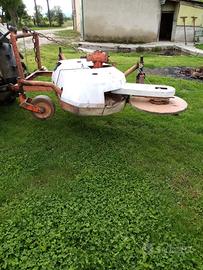 Piatto tosaerba con disco interfilare