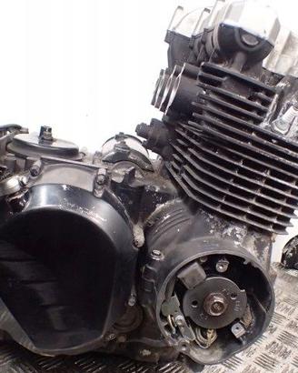 Motore a blocco Kawasaki ZR-7