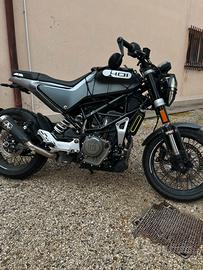 Husqvarna - Svartpilen 401