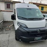 Peugeot Boxer 335 2.2 BlueHDi 140 L2 H2 Furgone KM