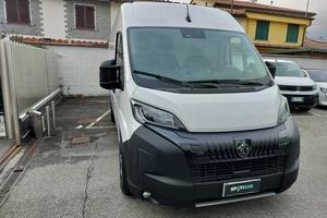 Peugeot Boxer 335 2.2 BlueHDi 140 L2 H2 Furgone KM
