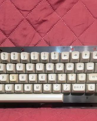 TASTIERA COMMODORE 16