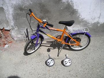 2 Bici ragazzo di diversa altezza