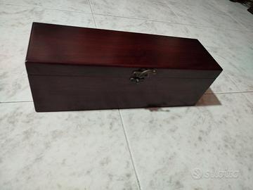 Scatola in legno porta bottiglie 