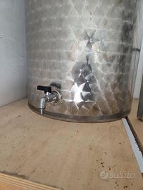 olio e vino contenitore 