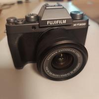 FUJIFILM XT 200 - PARI AL NUOVO