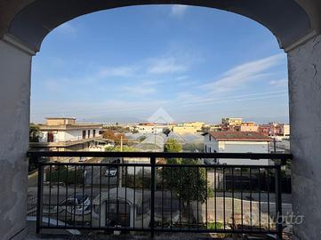 5 LOCALI A SANTA MARIA LA CARITÀ