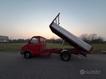 Ribaltabile Iveco  35-8
