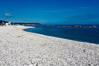 Bilocale fronte mare