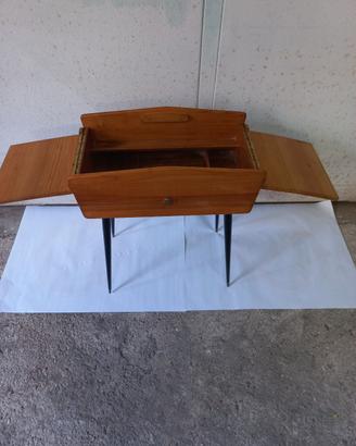 tavolino anni 60-70
