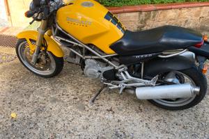 Ducati monster 600