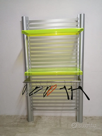 Scaffalatura/espositore in metallo satinato