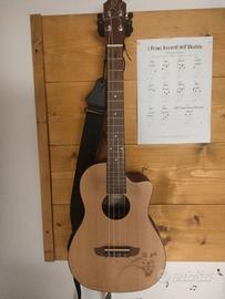 Ukulele baritono elettrificato 