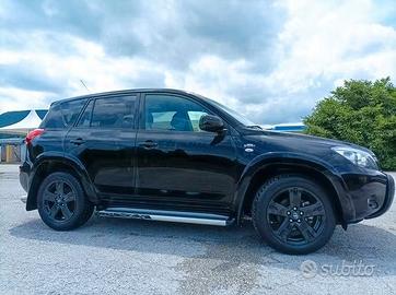 Toyota RAV4 2.2 D-4D 177 CV Luxury 4x4 – Esemplare