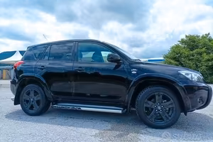 Toyota RAV4 2.2 D-4D 177 CV Luxury 4x4 – Esemplare