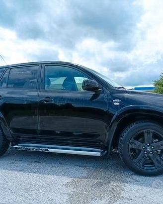 Toyota RAV4 2.2 D-4D 177 CV Luxury 4x4 – Esemplare