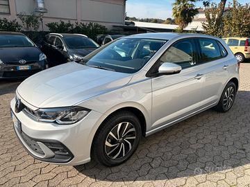 Volkswagen Polo 1.0 TSI Life*EURO6*NEOPATENTATI
