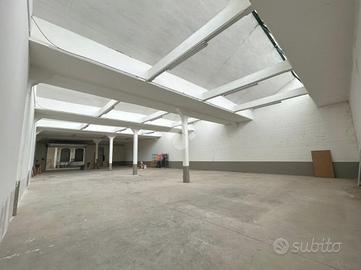 MAGAZZINO A STRAMBINO