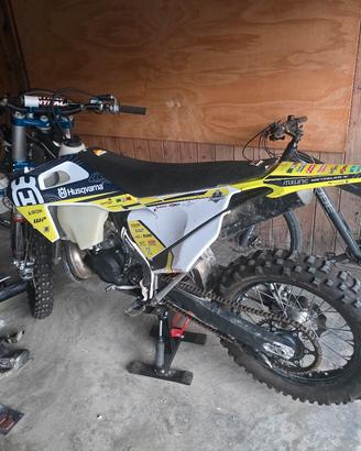 Husqvarna TE 300i Rockstar Edition