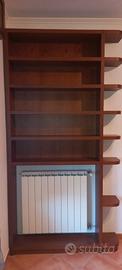 Libreria in legno color ciliegio