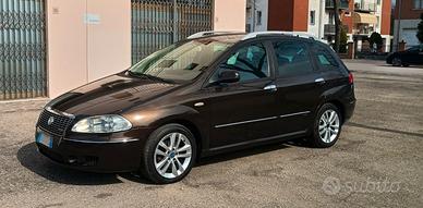 FIAT CROMA spaziosa, comoda e potente