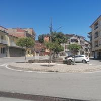 601928 Cutro: In palazzotto bifamiliare 30.000