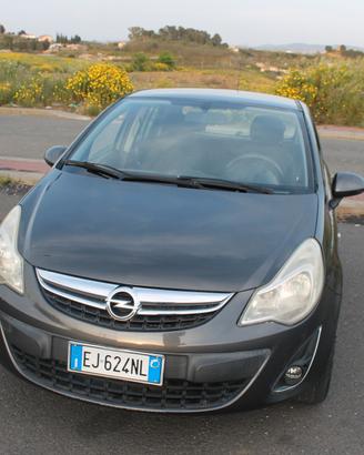 Opel Corsa 1.2 5 porte Cosmo