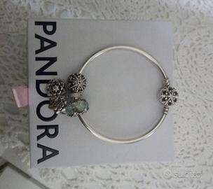 Bracciale Pandora con charm