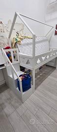 letto a soppalco con scivolo e mobili