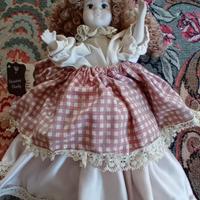 Bambola di porcellana