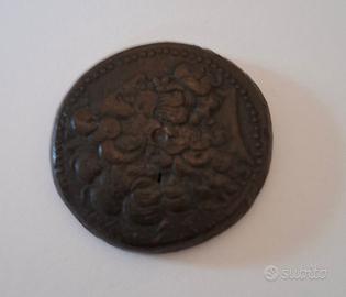 Moneta antica raffigurante il profilo di Tolomeo