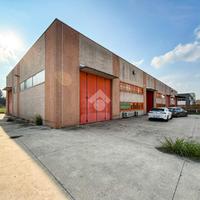 CAPANNONE A SANT'ANGELO LODIGIANO