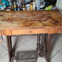 tavolo macchina da cucire NECCHI antica