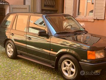 Range Rover P38 del 1995 - Targa oro ASI