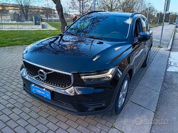 Volvo XC40 T2 Geartronic Momentum