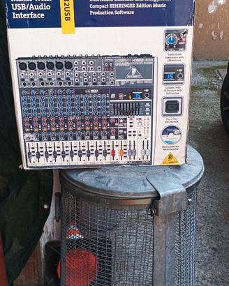 BEHRINGER Xenyx X1832 USB MIXER PASSIVO