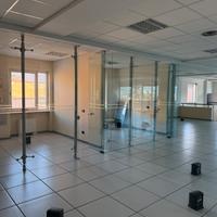 Pareti divisorie in vetro