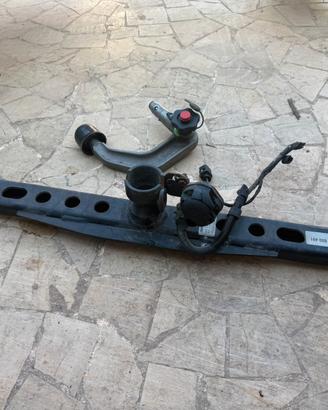 Gancio traino a scomparsa originale Audi a3 8v