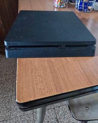 PlayStation 4 slim