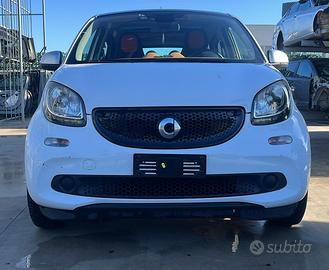 Smart forfour ricambi usati