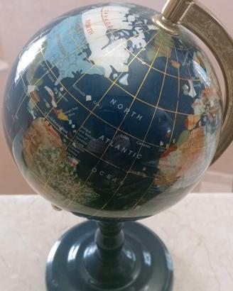Mappamondo in pietre dure