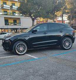 JAGUAR E-PACE 2.0D R-Dynamic S AUT AWD 150 CV
