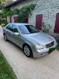 Auto mercedes C220 cdi anno immatric. 2003