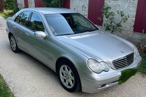 Auto mercedes C220 cdi anno immatric. 2003