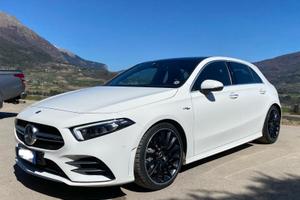 Mercedes-Benz A 35 AMG  4MATIC  306 CV   2019