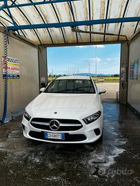 Mercedes classe A250E business extra