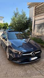 Mercedes Classe A 180d Premium Plus AMG Line